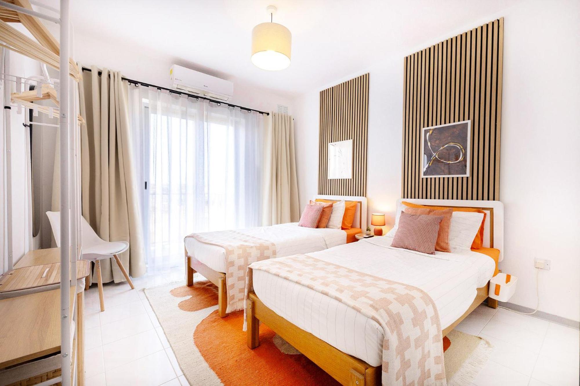 Spacious 2Br Penthouse With A Large Front-Terrace - Close To Bugibba Perched Beach 세인트폴스베이 외부 사진