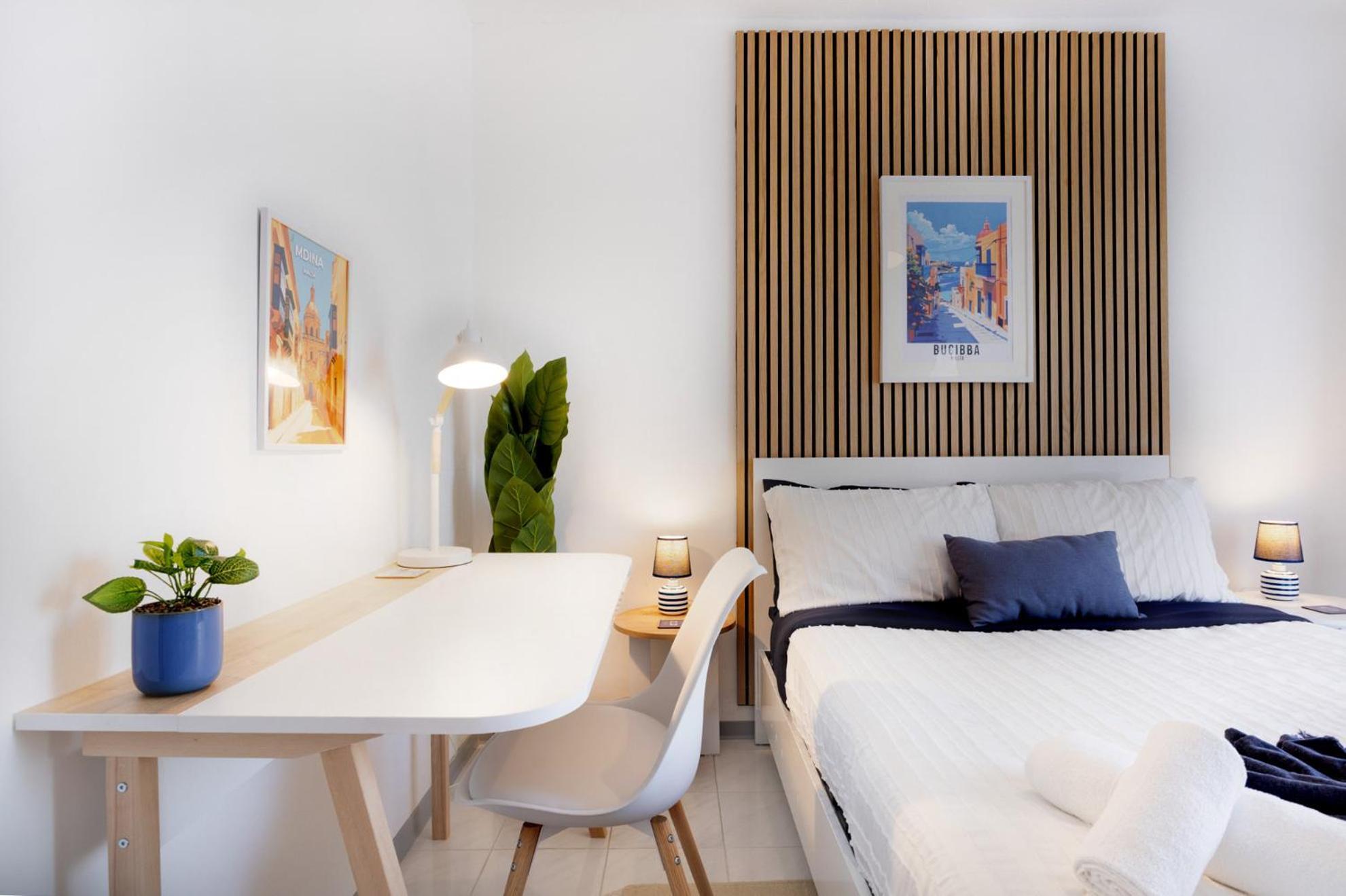 Spacious 2Br Penthouse With A Large Front-Terrace - Close To Bugibba Perched Beach 세인트폴스베이 외부 사진